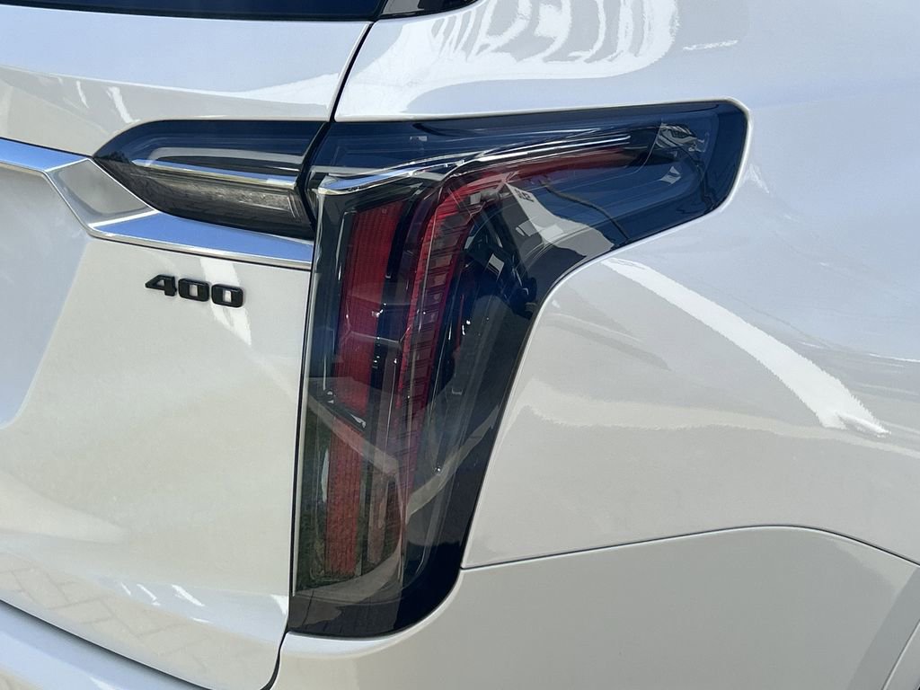 Used 2023 Cadillac XT6 Sport w/ Technology Package image 8