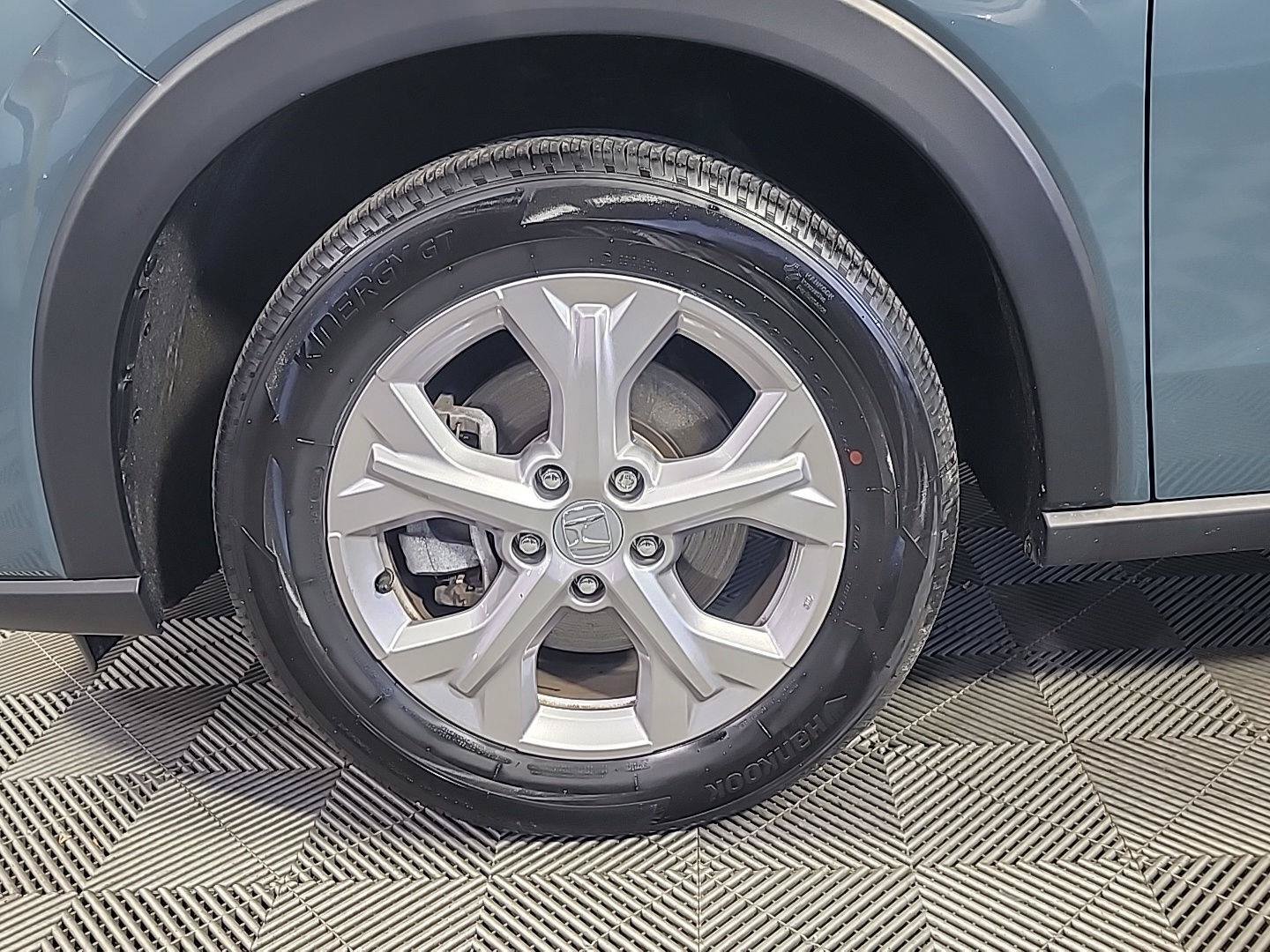 Certified 2025 Honda HR-V LX image 11