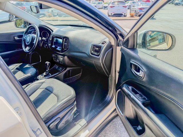 Used 2019 Jeep Compass Altitude image 14