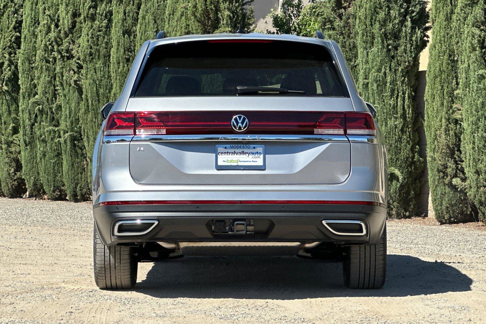 New 2026 Volkswagen Atlas SE FWD image 4
