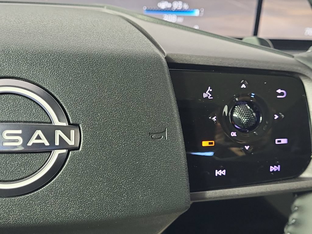 New 2026 Nissan Leaf Platinum+ w/ Illuminated Package FWD image 17