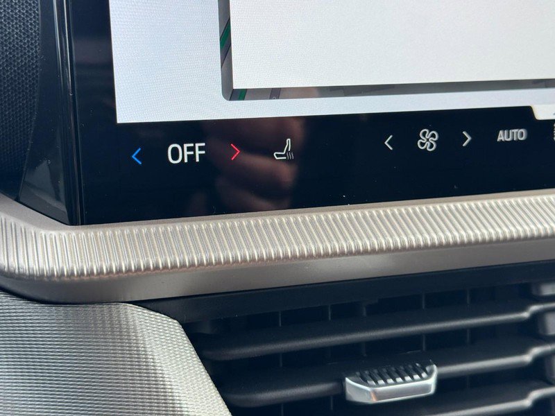 New 2026 Ford Explorer Active image 16