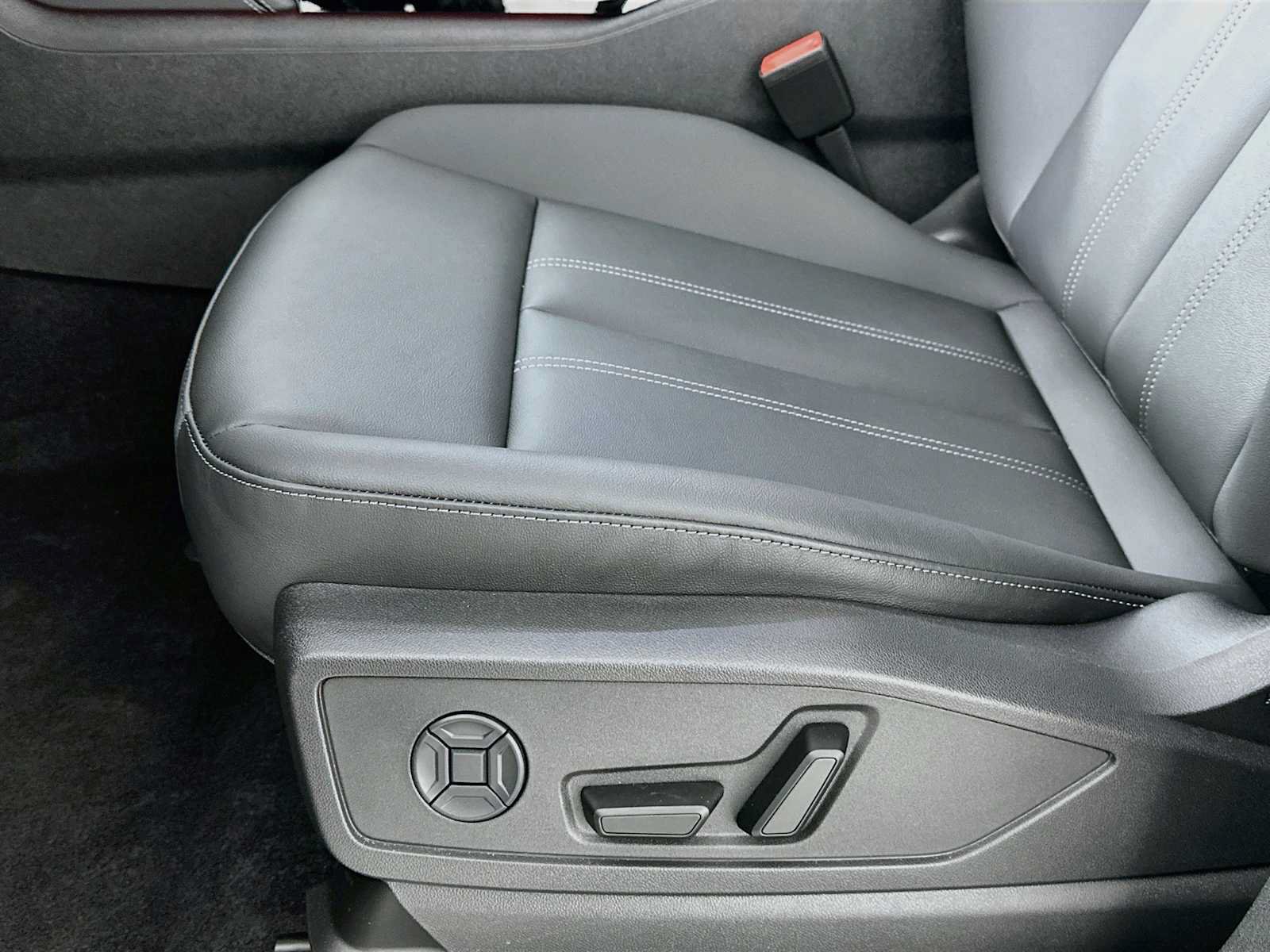 New 2026 Audi Q5 2.0T AWD/4WD image 17