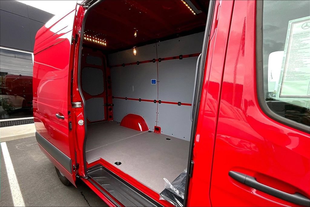 New 2026 Mercedes-Benz Sprinter 2500 image 3