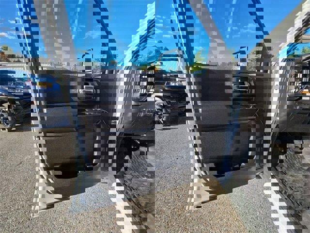 New 2025 GMC Sierra 3500 Pro w/ Convenience Package image 23