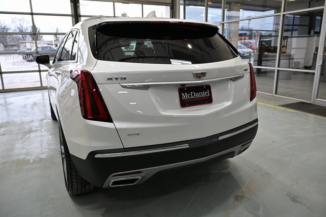 Used 2025 Cadillac XT5 Premium Luxury image 5
