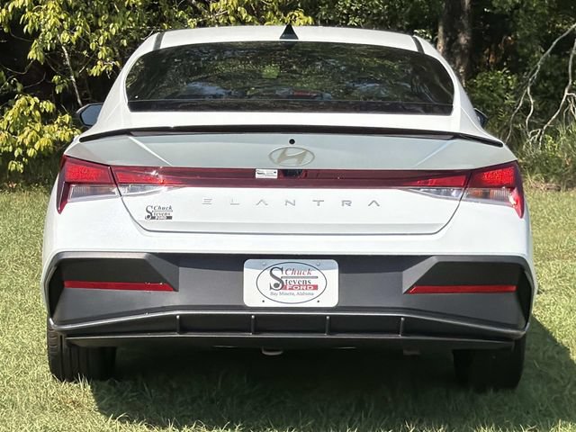 Used 2026 Hyundai Elantra Sport FWD image 8