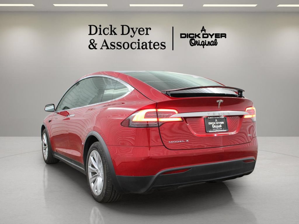 Used 2018 Tesla Model X 75D AWD/4WD image 9