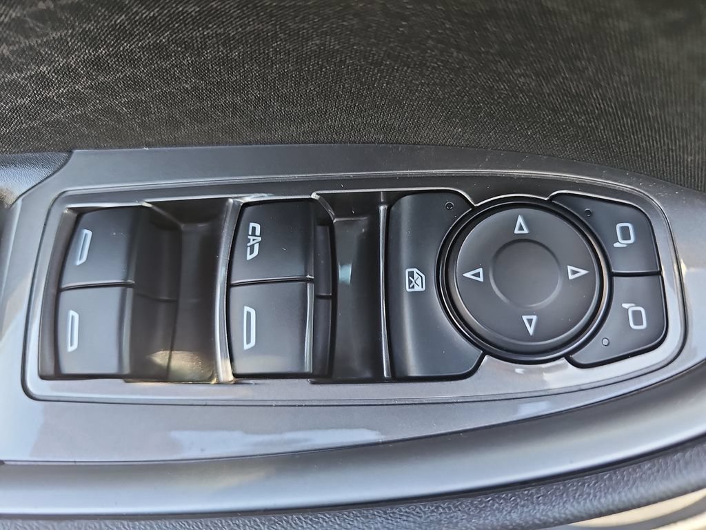 Used 2025 Chevrolet Malibu LT FWD image 26