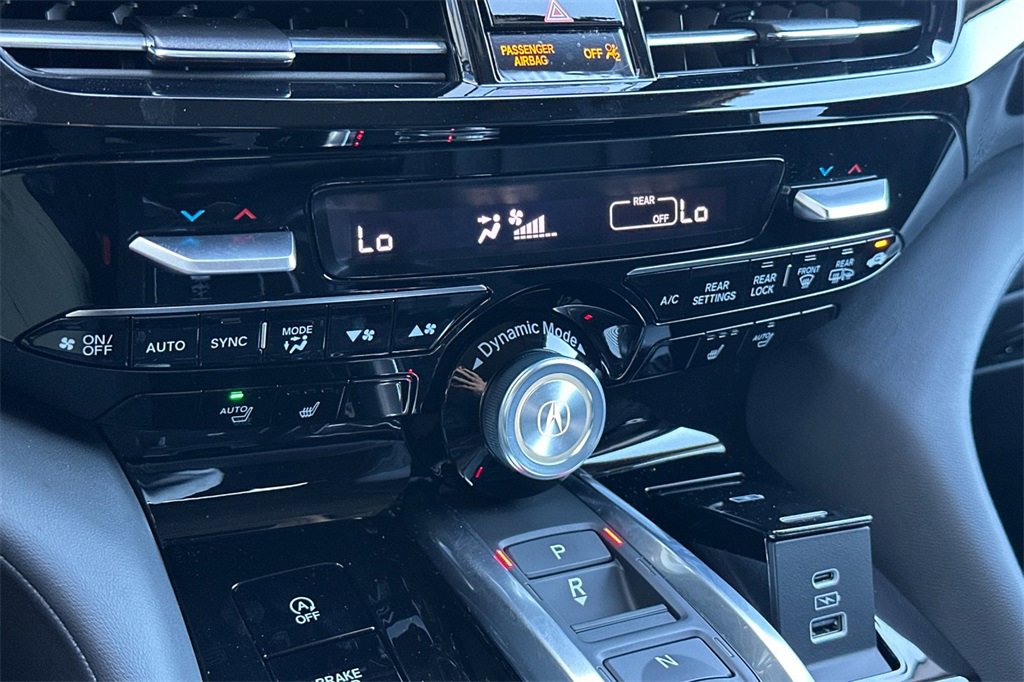 Certified 2025 Acura MDX w/ Technology Package image 23
