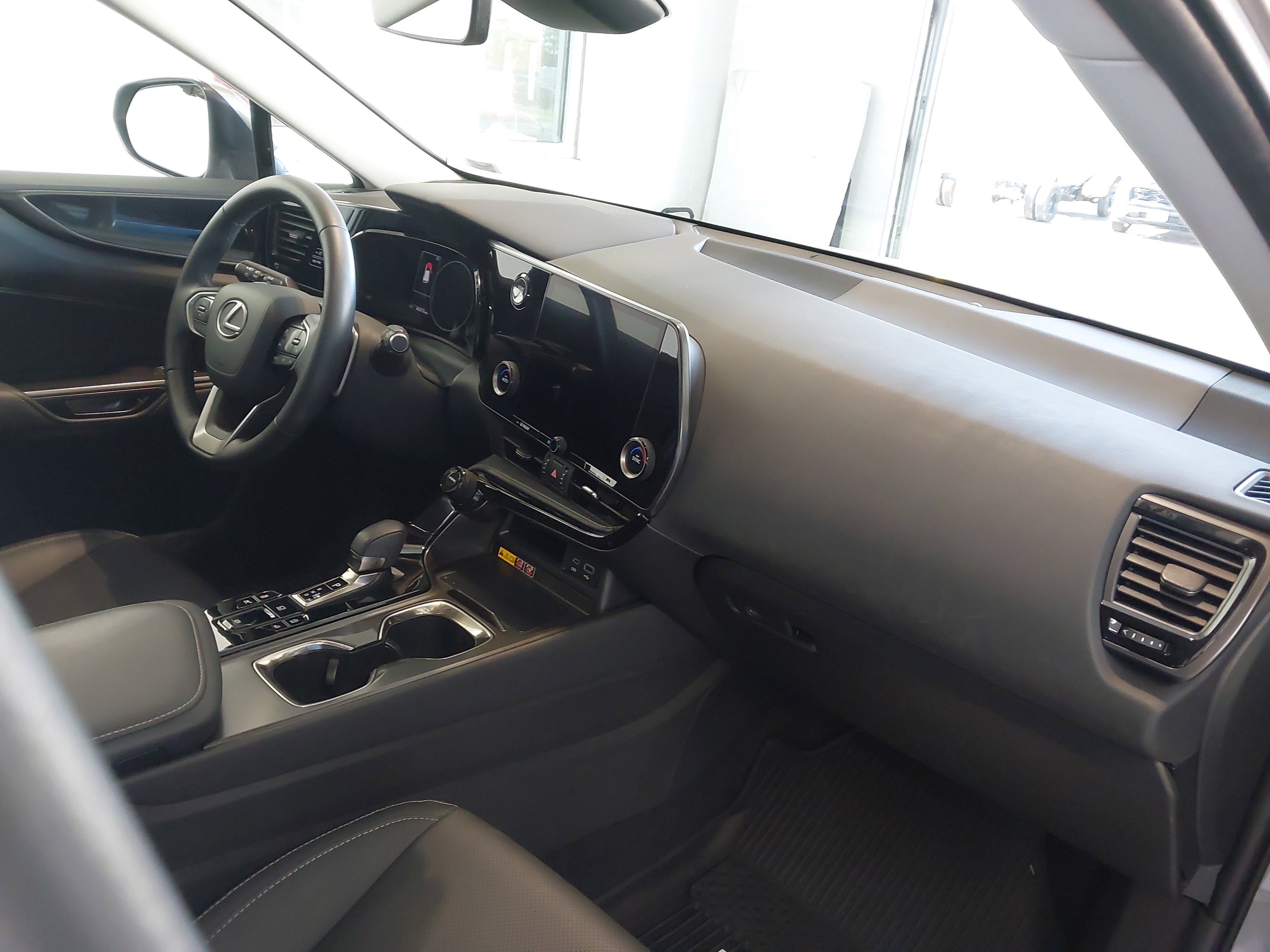 Used 2025 Lexus NX 350 AWD w/ Accessory Package (2T) image 29