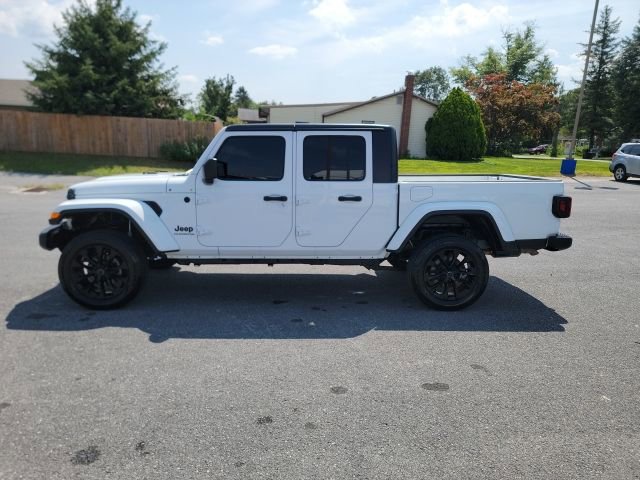 Used 2020 Jeep Gladiator Sport AWD/4WD image 3
