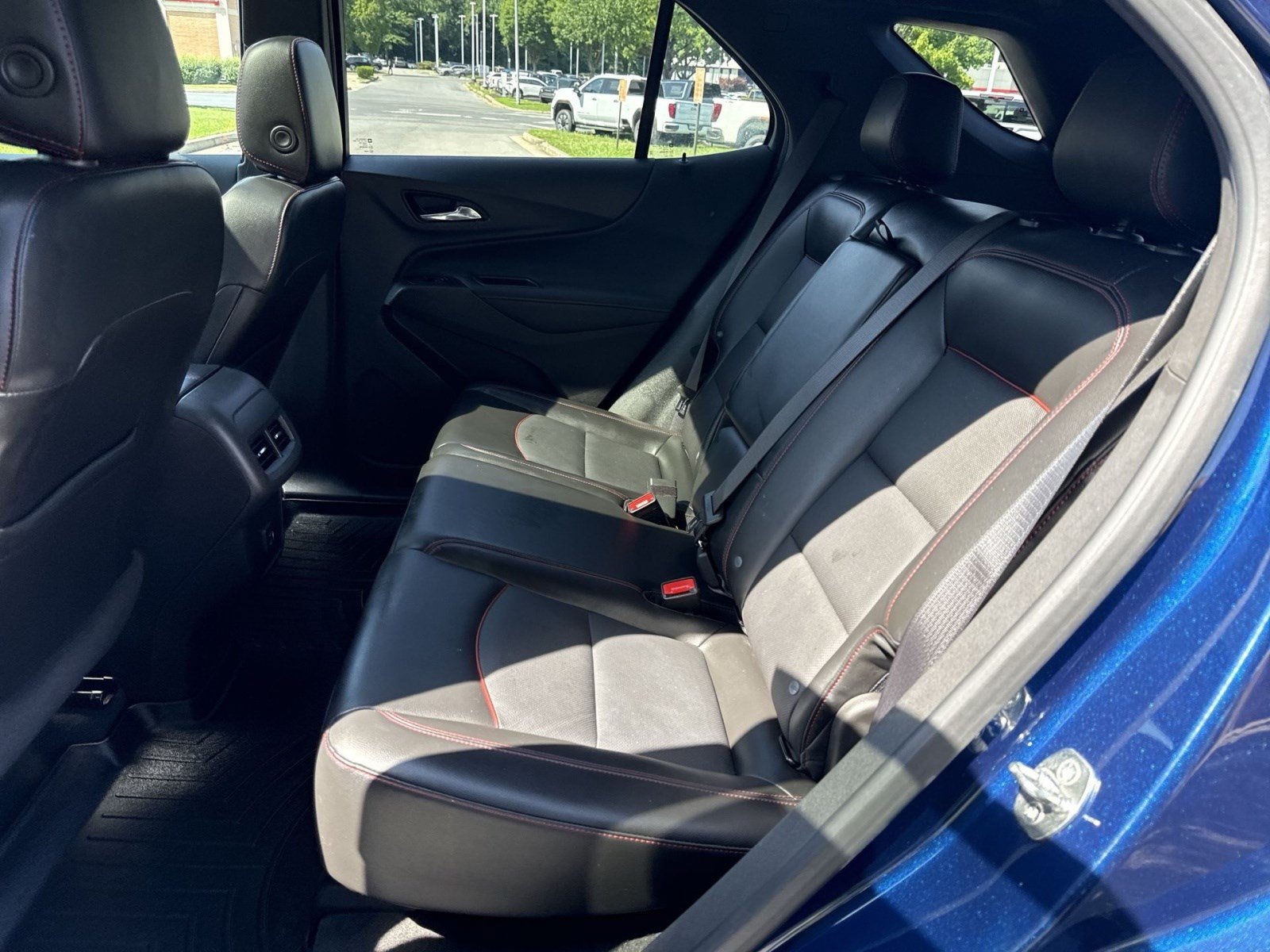 Used 2022 Chevrolet Equinox RS w/ RS Leather Package AWD/4WD image 23