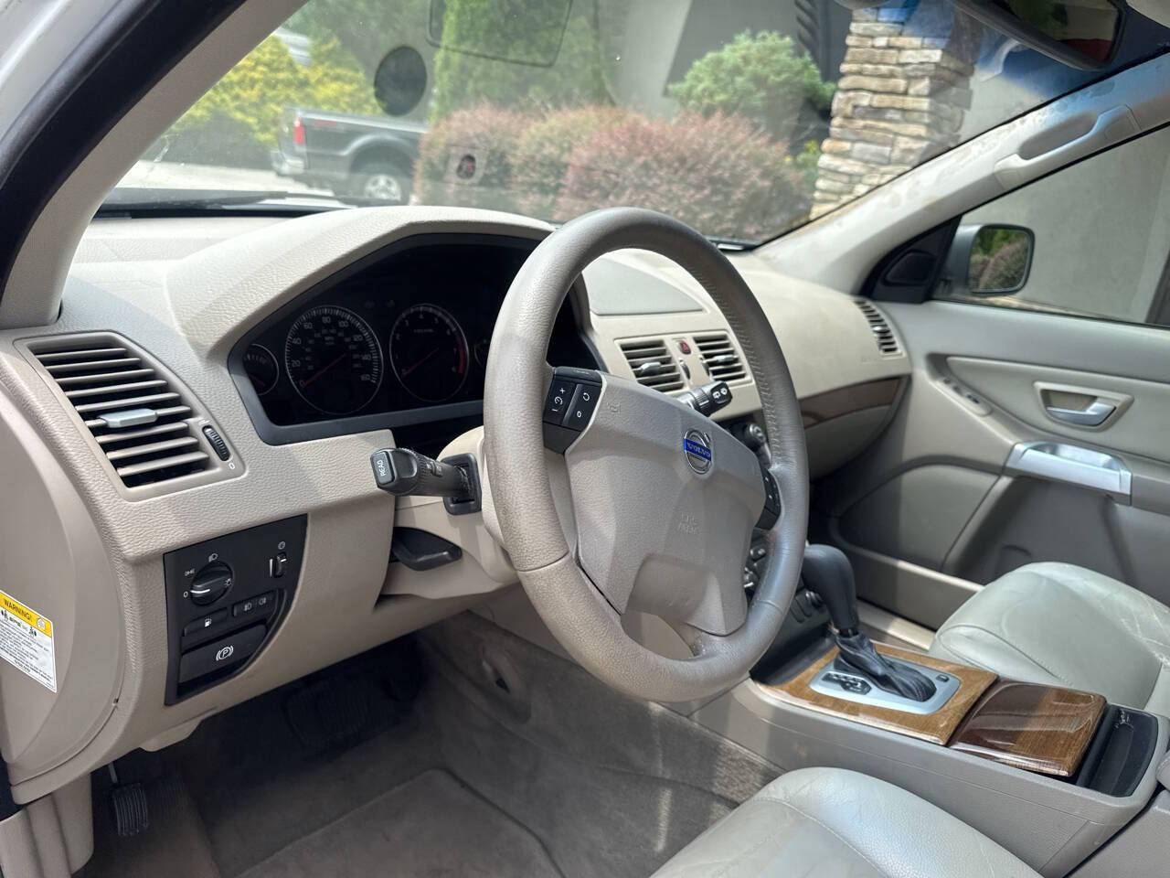Used 2005 Volvo XC90 2.5T AWD/4WD image 10