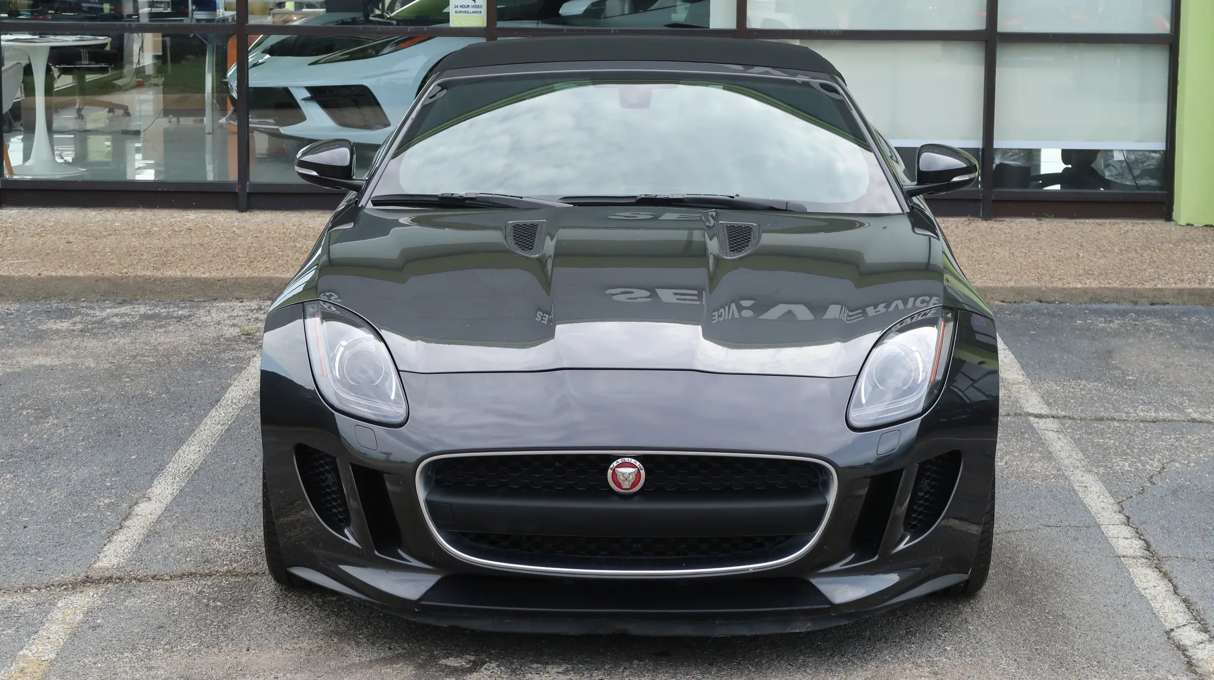 Used 2016 Jaguar F-TYPE Convertible RWD image 4