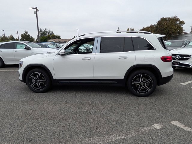 Used 2026 Mercedes-Benz GLB 250 4MATIC image 5