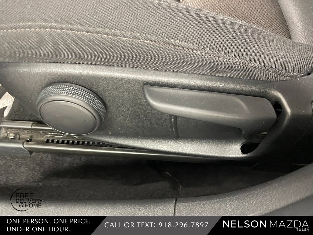 Used 2021 MAZDA MAZDA3 Sedan image 18