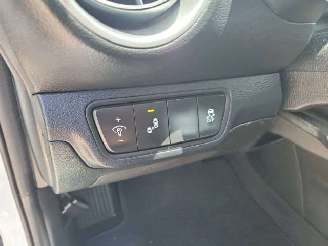 Used 2023 Kia Forte LXS w/ LXS Technology Package FWD image 29