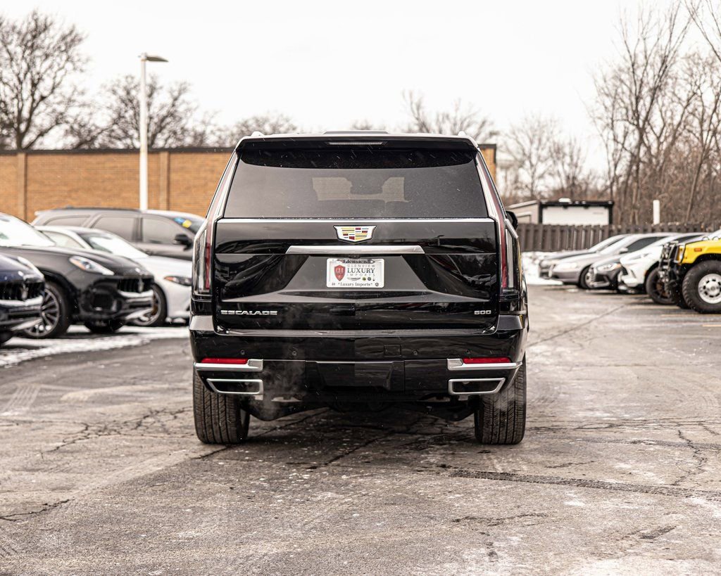 Used 2025 Cadillac Escalade Luxury image 13