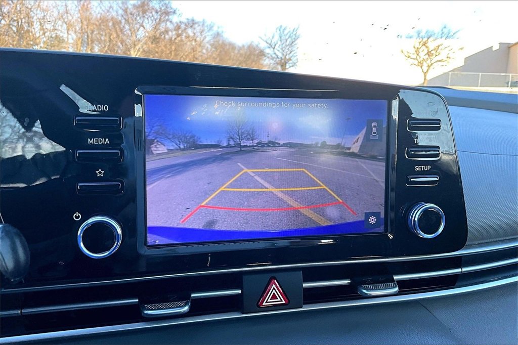 Used 2022 Hyundai Elantra SEL w/ Convenience + Premium Package image 21