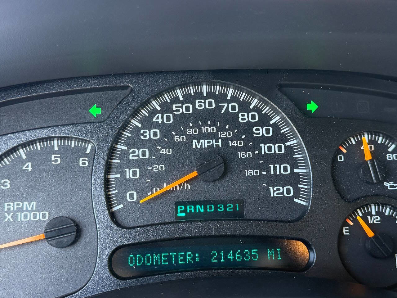 Used 2005 Chevrolet Avalanche LS w/ Chrome Exterior Package image 31