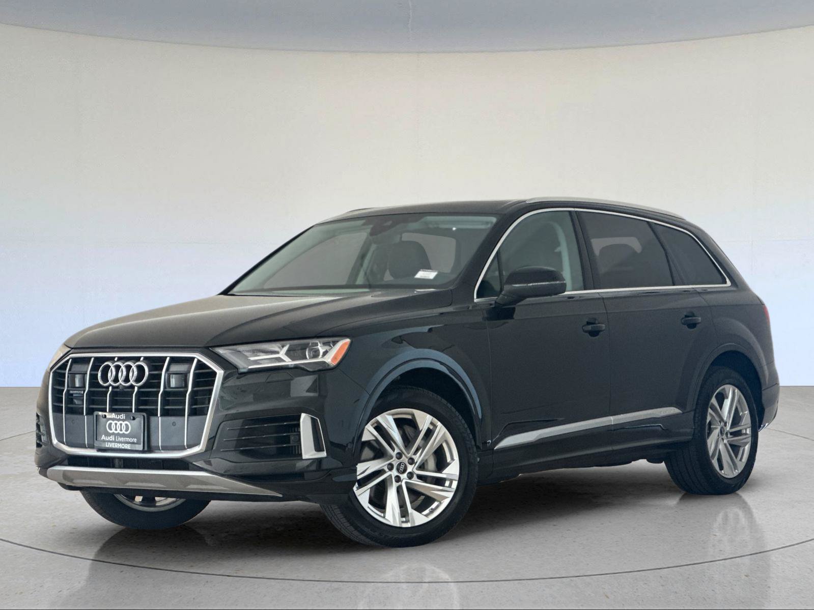 Used 2023 Audi Q7 3.0T Premium Plus w/ Premium Plus Package AWD/4WD image 1