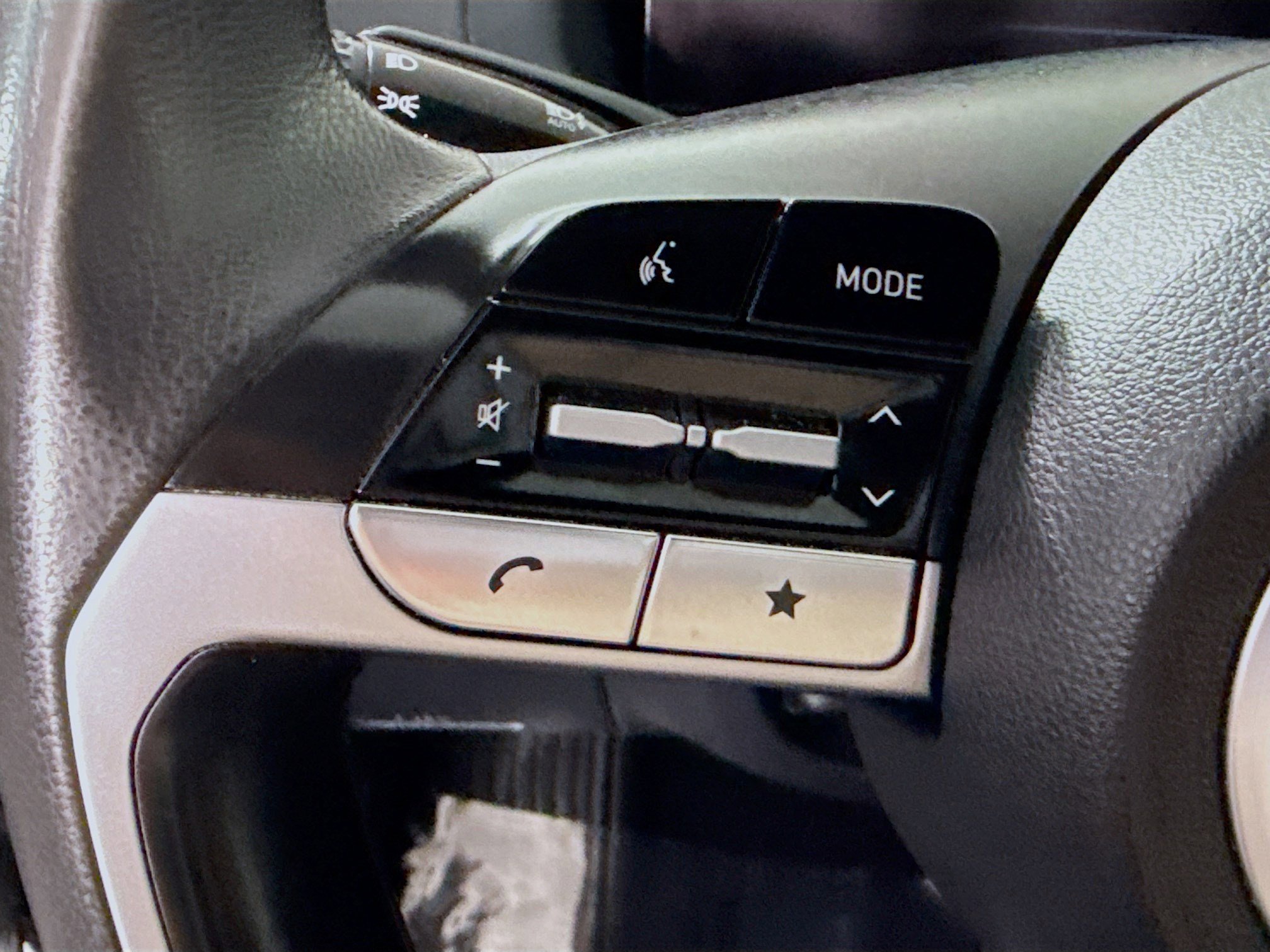 Used 2022 Hyundai Santa Cruz SEL w/ Activity Package image 14