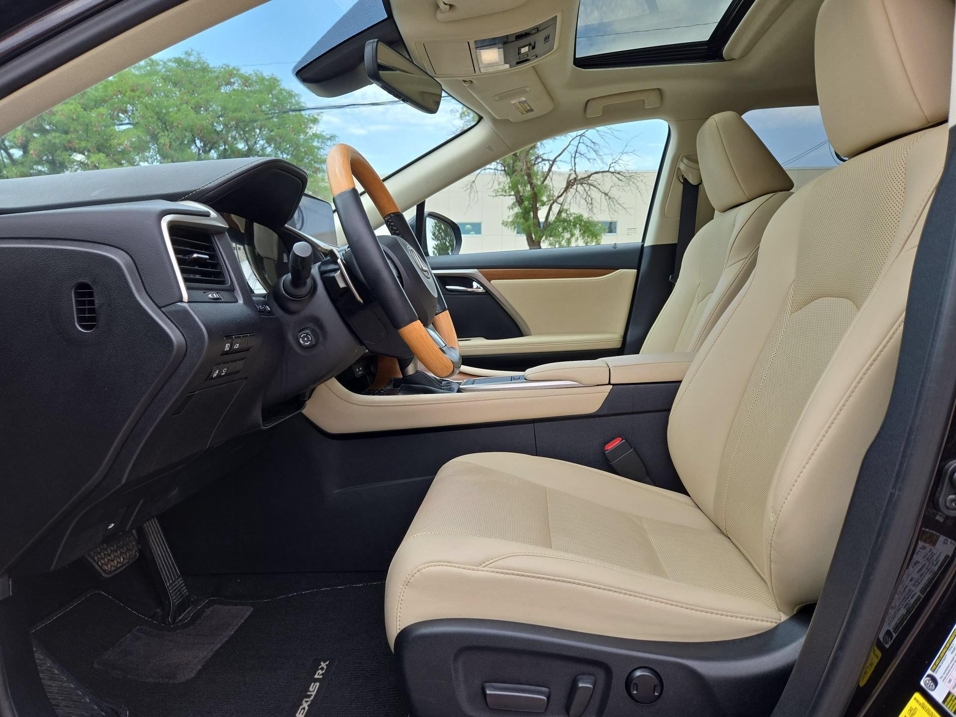 Used 2021 Lexus RX 350 FWD w/ Premium Package image 16