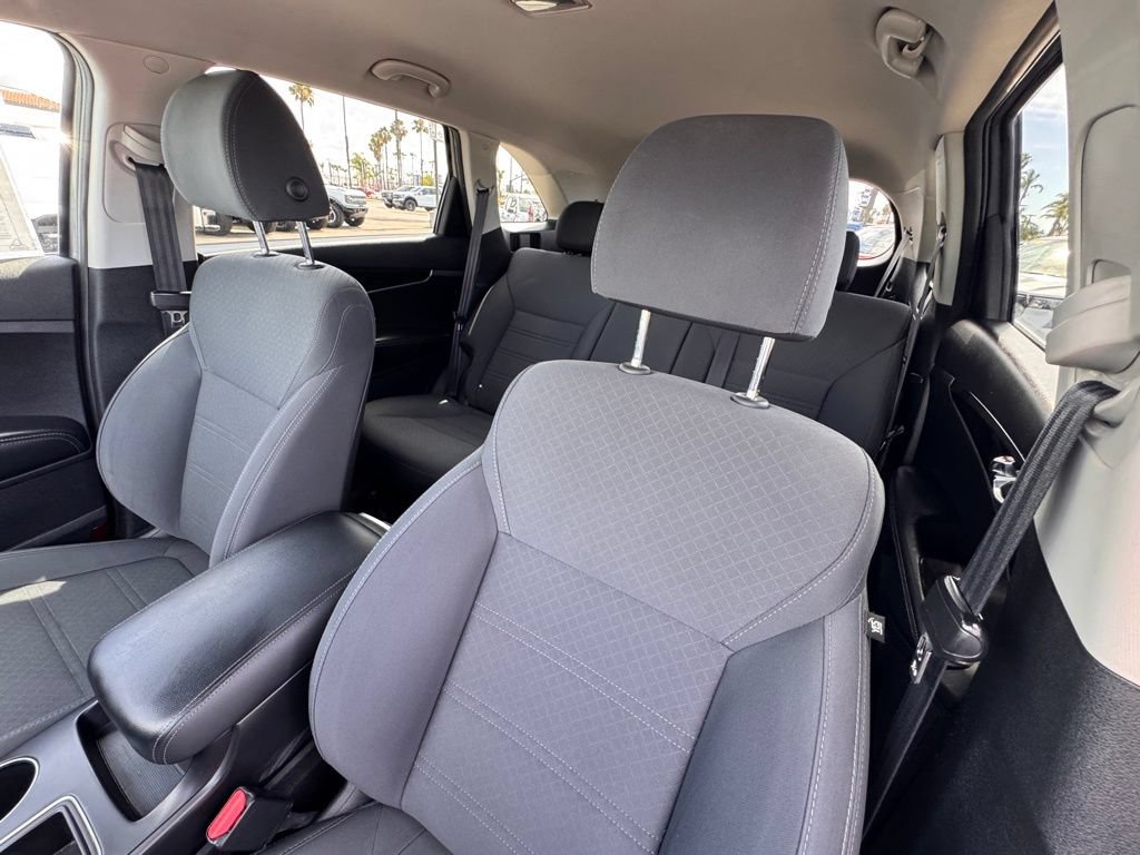 Used 2020 Kia Sorento FWD V6 image 19