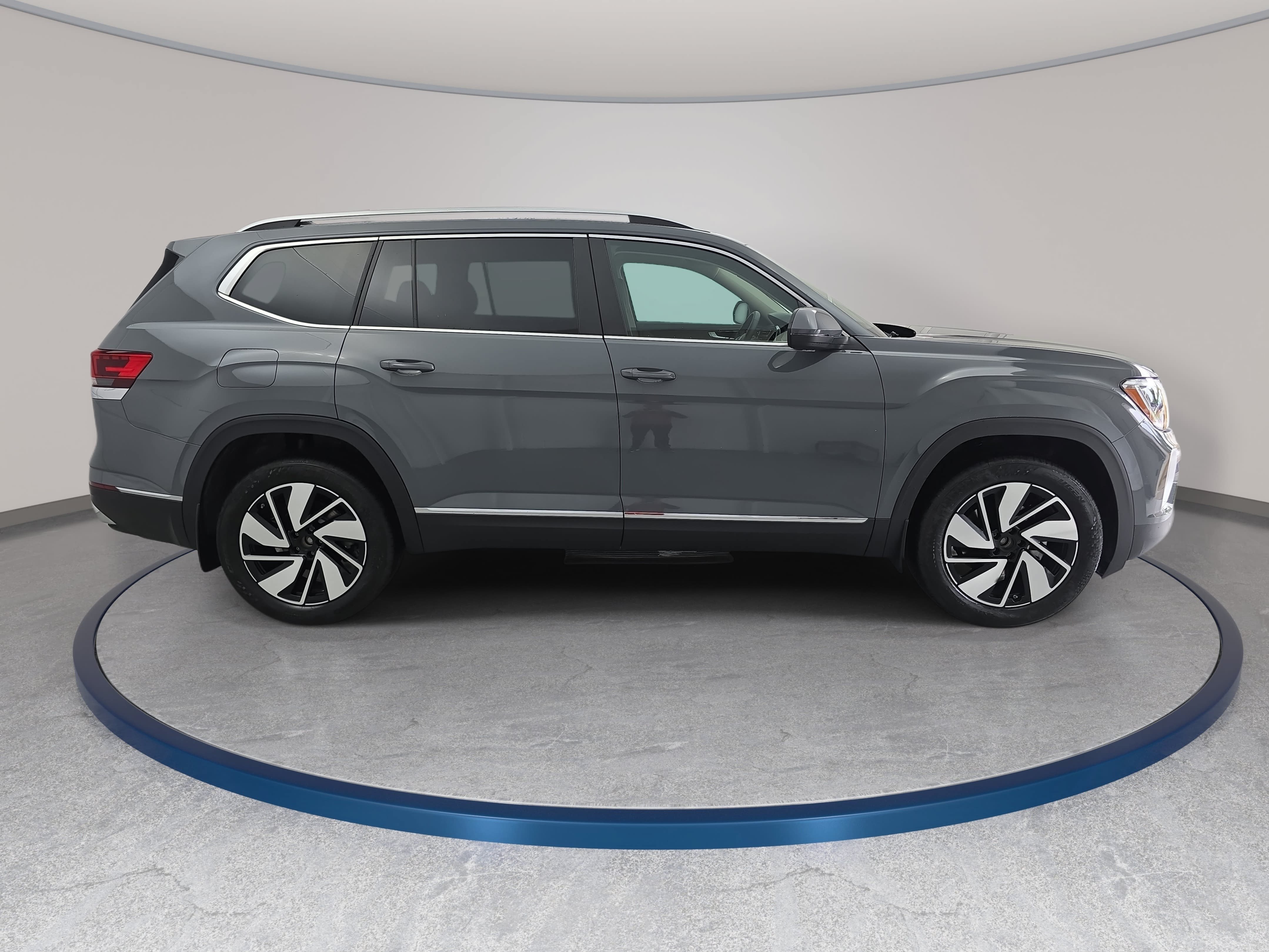 New 2026 Volkswagen Atlas SEL AWD/4WD image 4