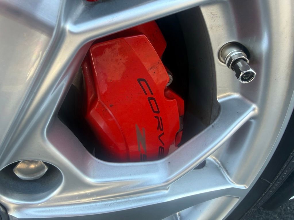 Used 2020 Chevrolet Corvette Stingray Premium Cpe w/ 3LT Preferred Equipment Group image 10