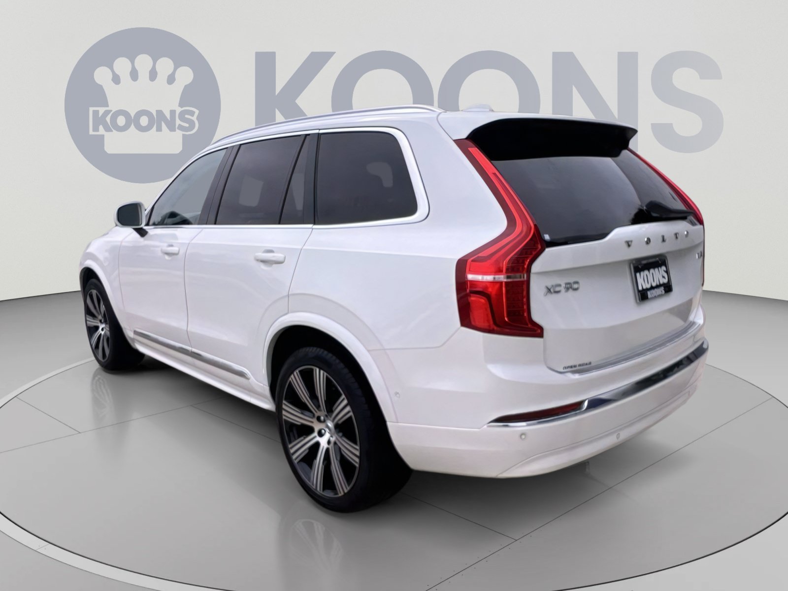 Used 2025 Volvo XC90 B6 Plus w/ Protection Package Premier AWD/4WD image 4