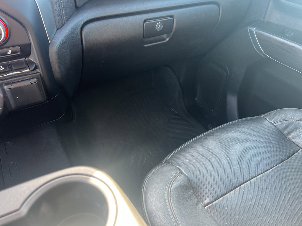 Used 2022 Chevrolet Silverado 3500 LTZ image 22