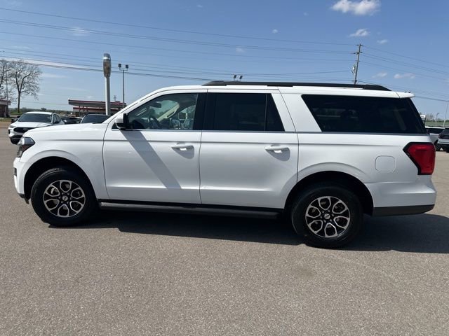 Used 2024 Ford Expedition Max XLT image 31