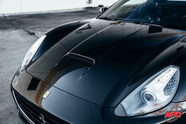 Used 2014 Ferrari California image 27