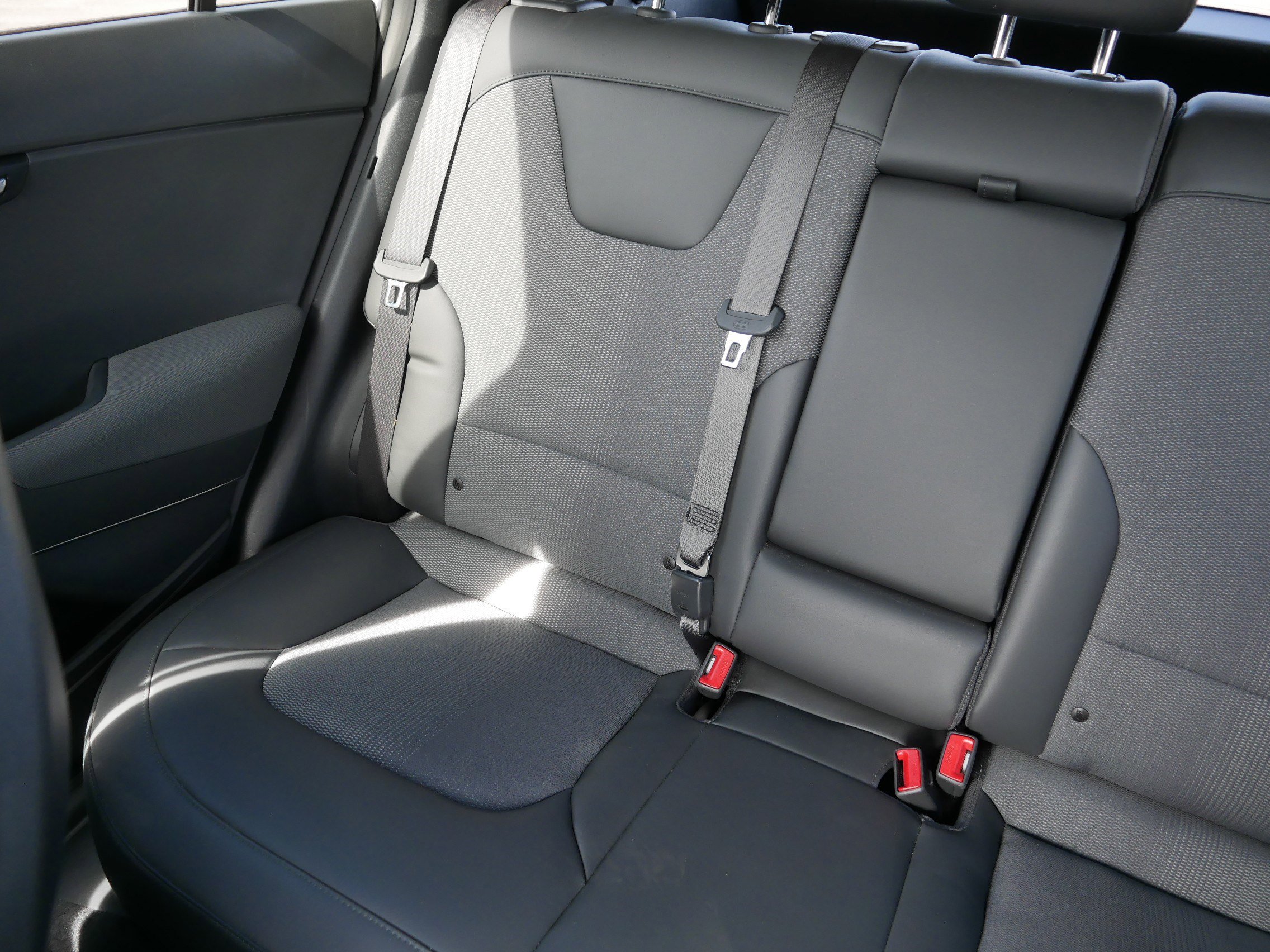 Certified 2023 Kia Niro EX w/ EX Cold Weather Package image 12