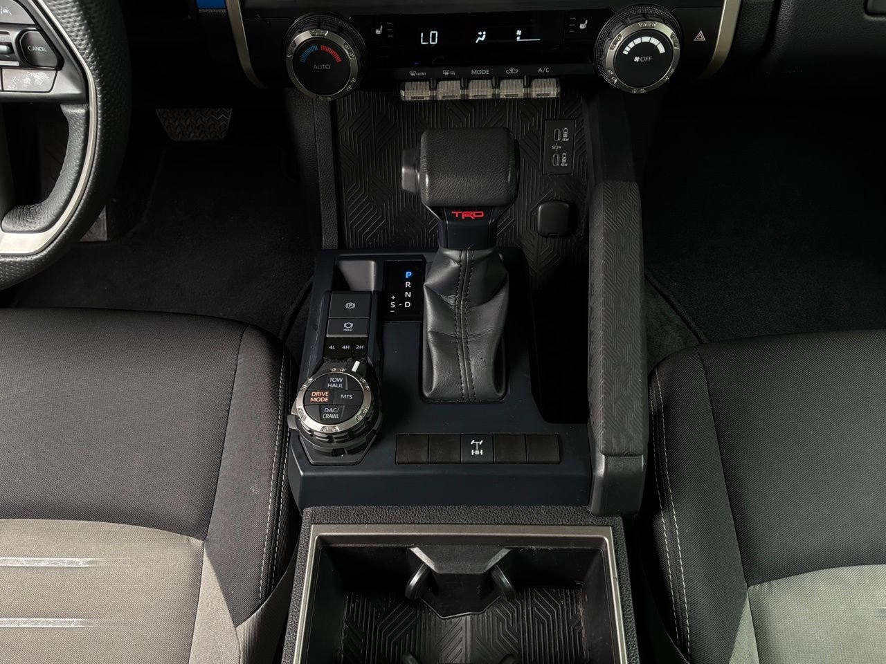 Used 2025 Toyota Tacoma TRD Off-Road image 13