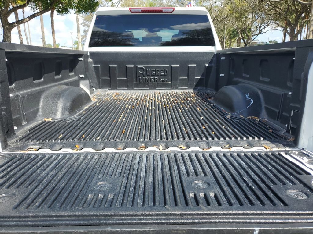 Used 2025 Chevrolet Silverado 2500 LT w/ Convenience Package AWD/4WD image 6