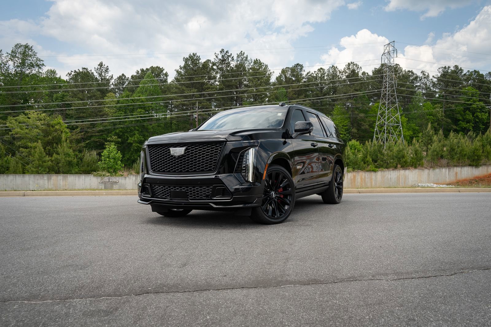 Used 2025 Cadillac Escalade V w/ LPO, ONYX Package AWD/4WD image 1