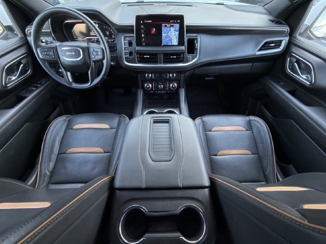 Used 2023 GMC Yukon XL AT4 w/ AT4 Premium Package AWD/4WD image 14