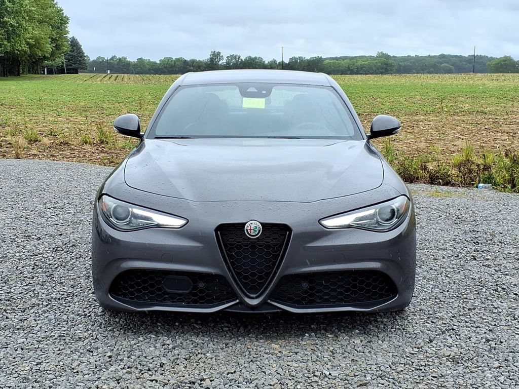 Used 2023 Alfa Romeo Giulia Sprint RWD image 12