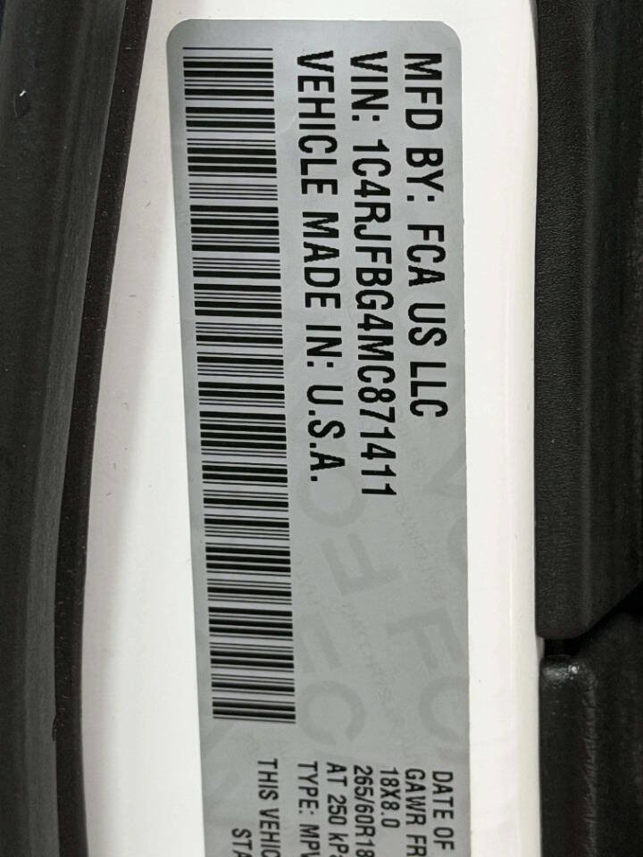 Used 2021 Jeep Grand Cherokee Limited image 18