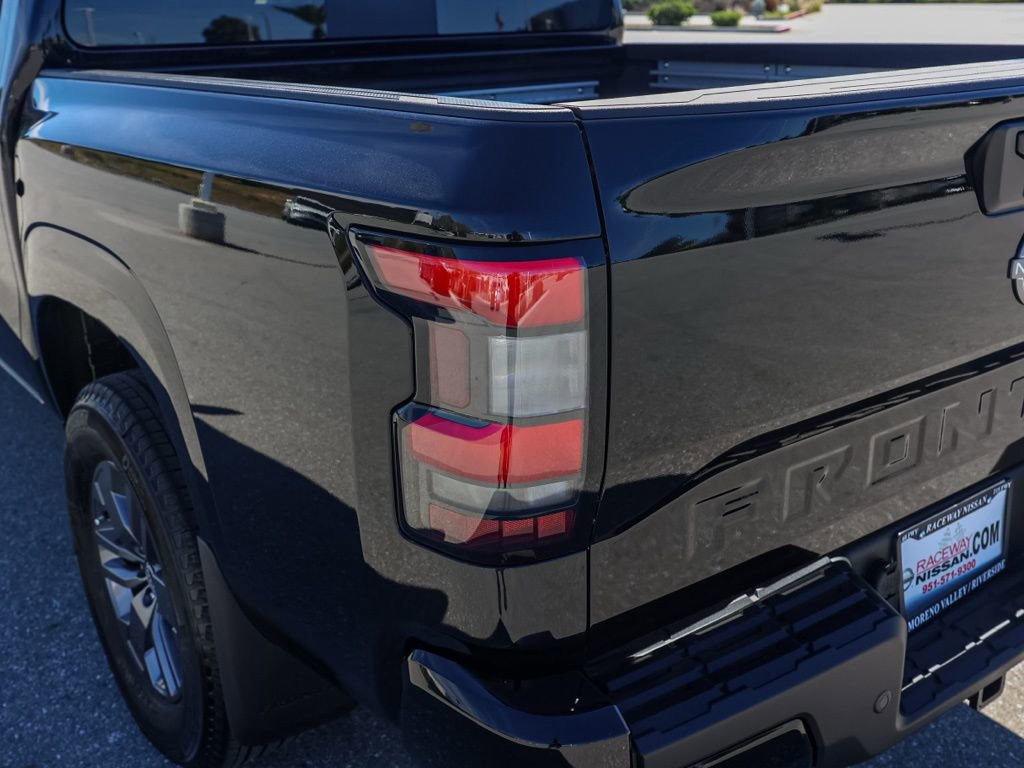 New 2026 Nissan Frontier SV image 7