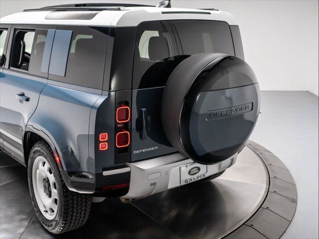 Used 2025 Land Rover Defender 110 S AWD/4WD image 32