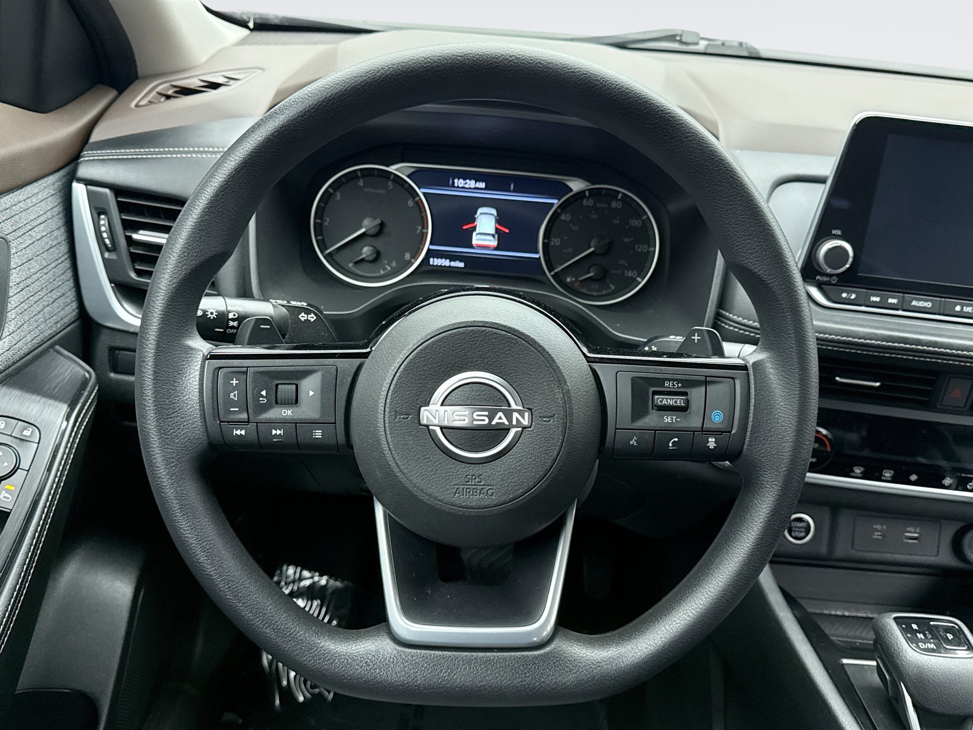 Used 2023 Nissan Rogue SV AWD/4WD image 12