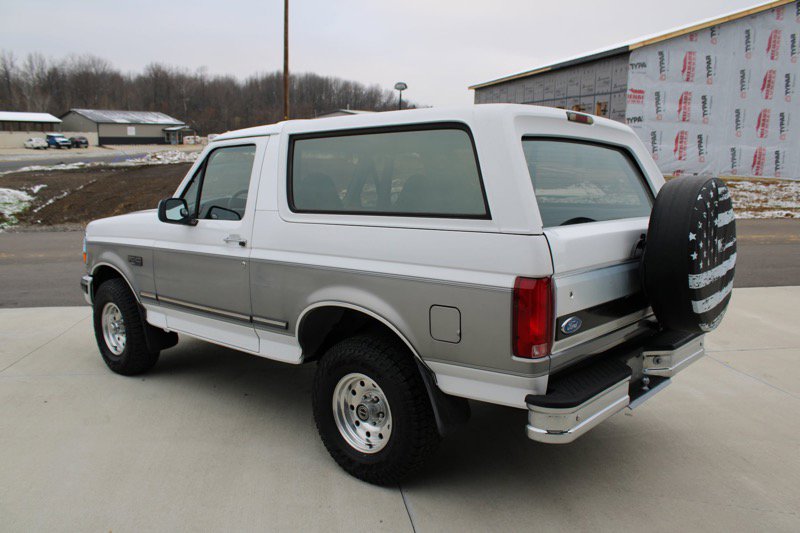 Used 1995 Ford Bronco XLT image 5