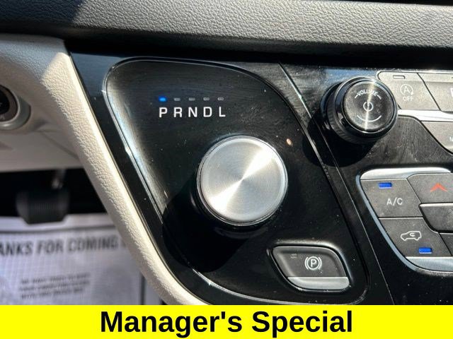 Used 2024 Chrysler Pacifica Touring-L FWD image 31