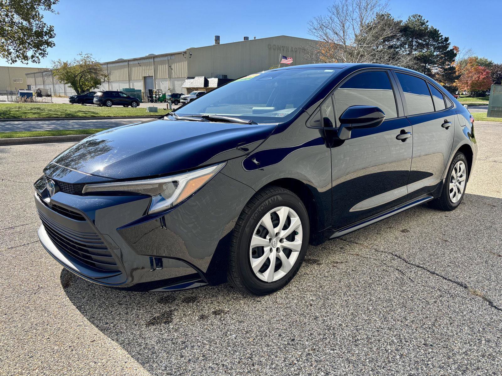 Used 2025 Toyota Corolla LE image 12
