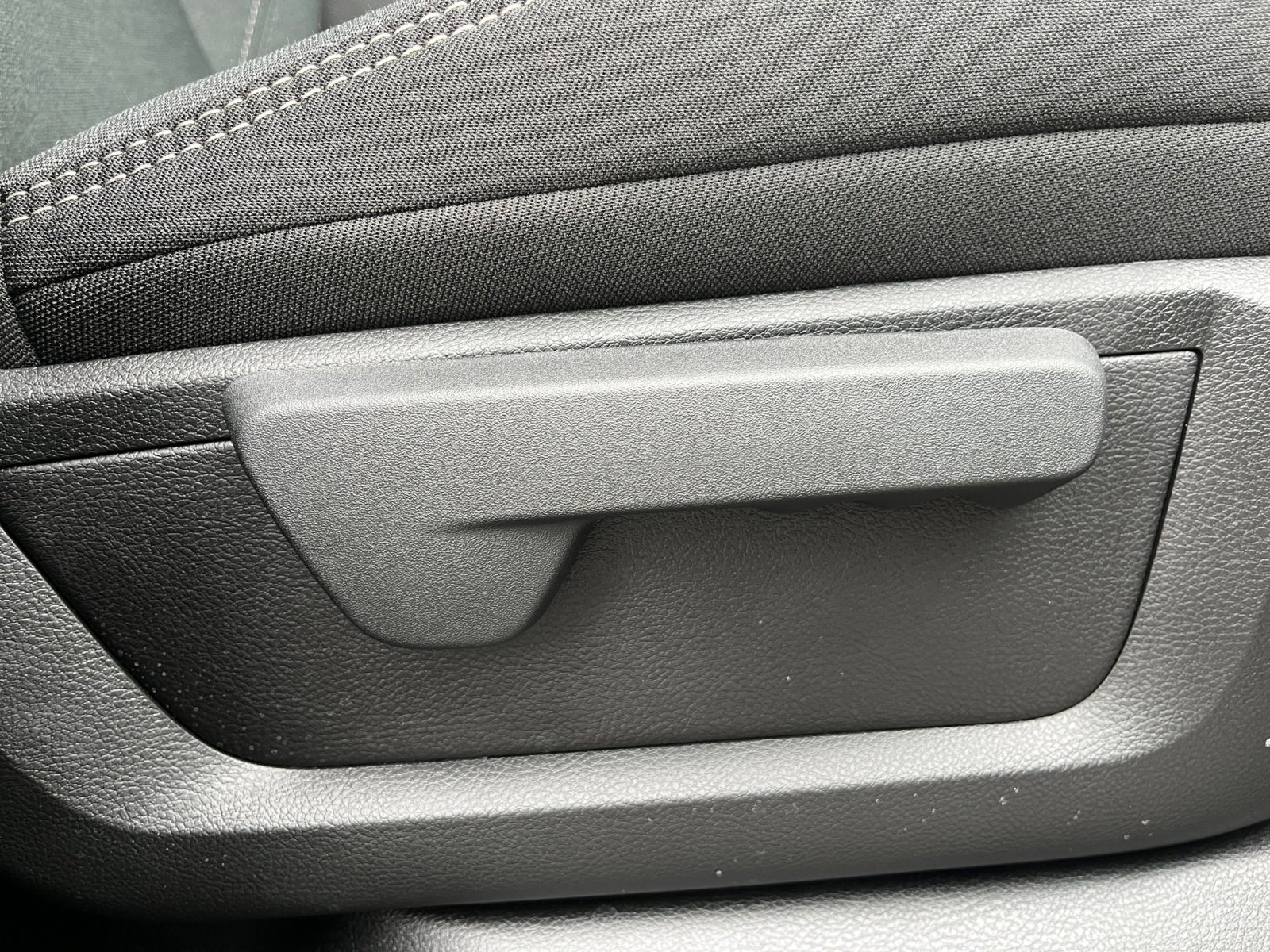 New 2025 RAM 2500 Big Horn AWD/4WD image 28