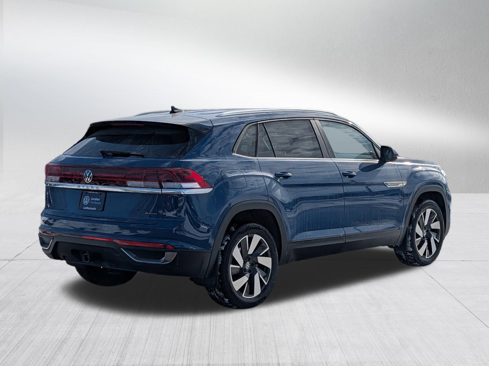Certified 2025 Volkswagen Atlas Cross Sport SE image 7